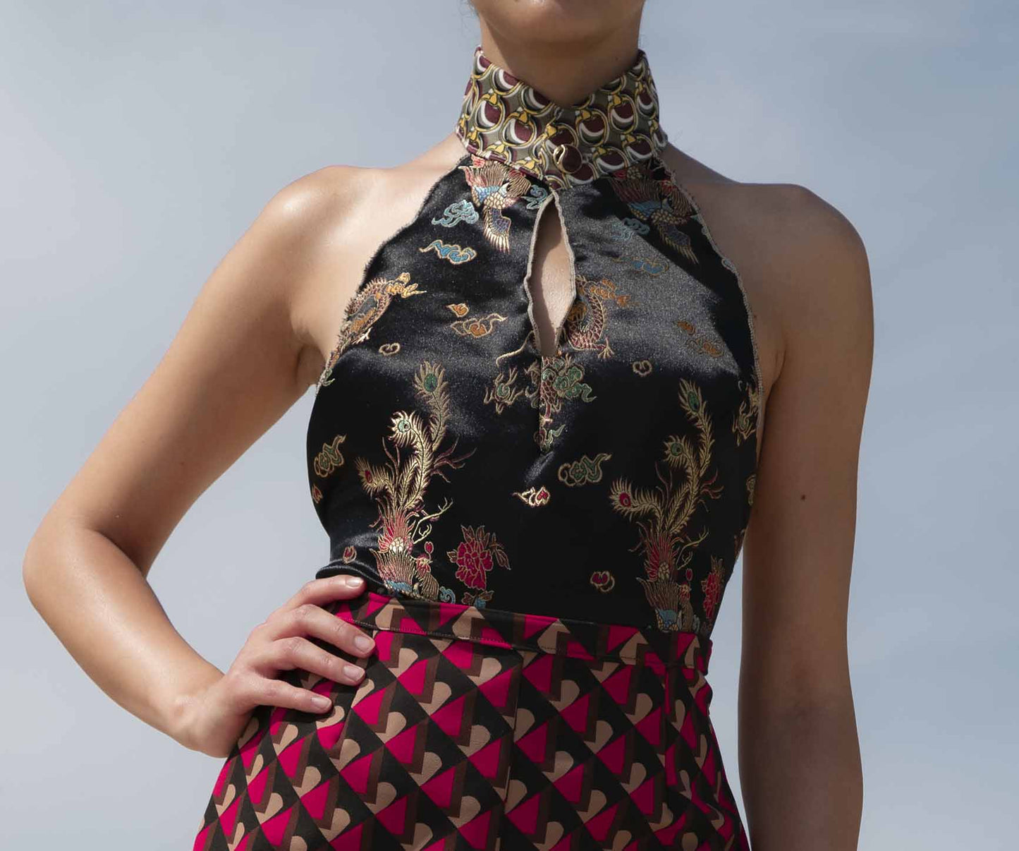 Top with motifs