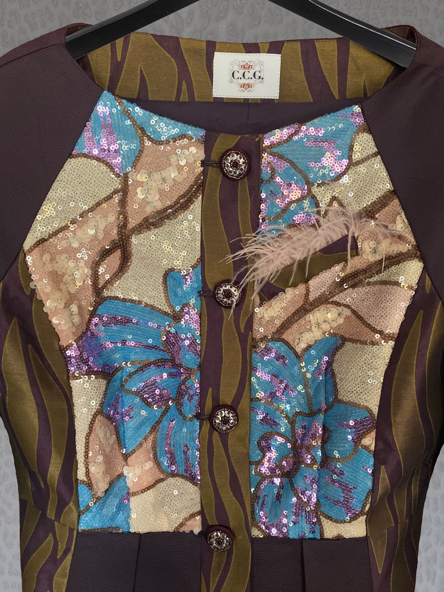 Jacket with button placket
