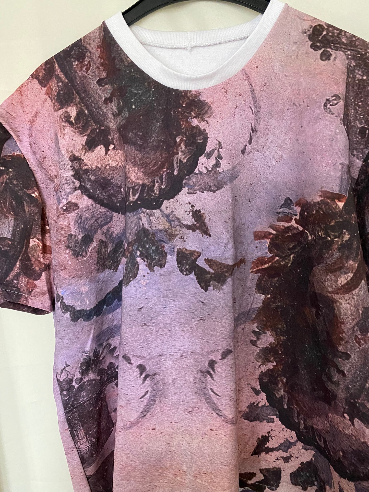 Shirt with fresco print