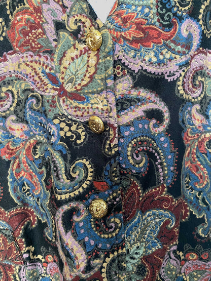 Unisex vest with paisley motifs