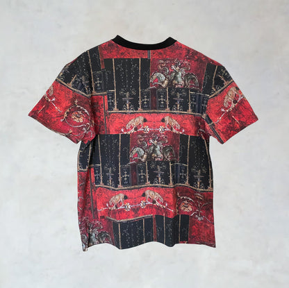 T-shirt with designs 