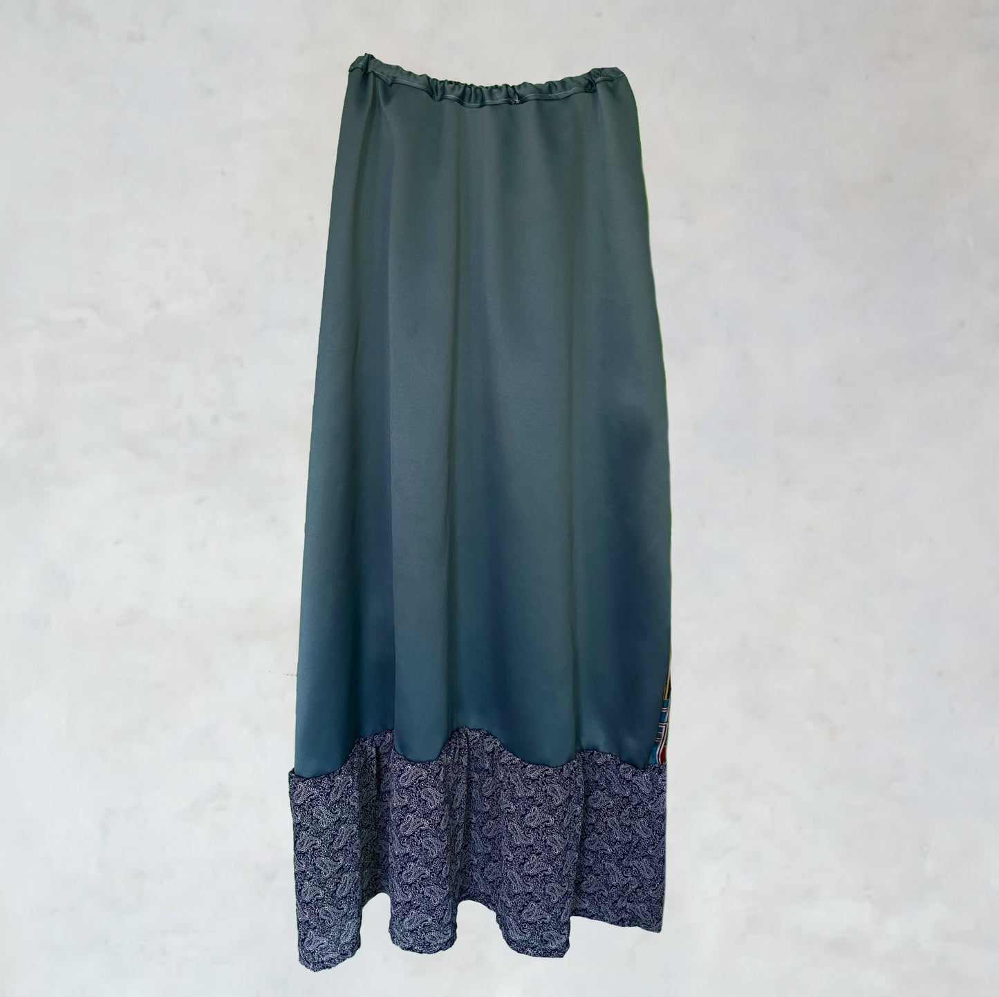 Silk maxi skirt with floriental motifs